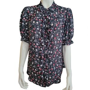size XL Worthington black with floral top